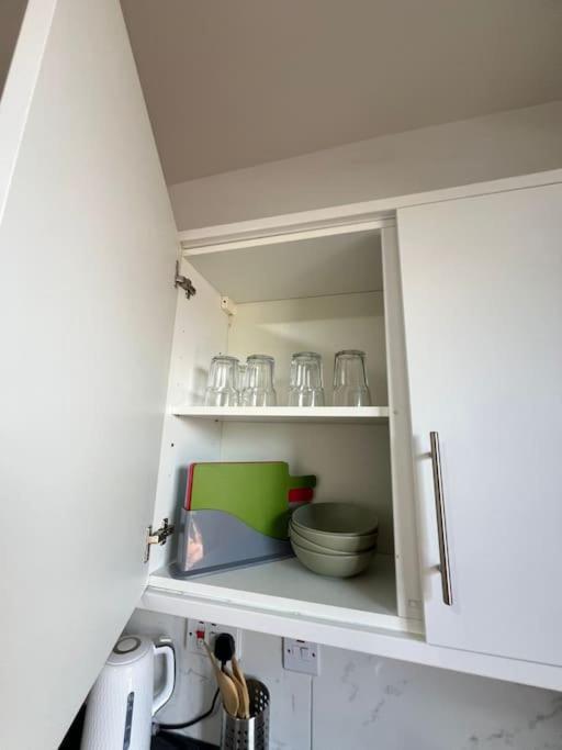 2 Bedroom Apartment Near Station Londres Exterior foto
